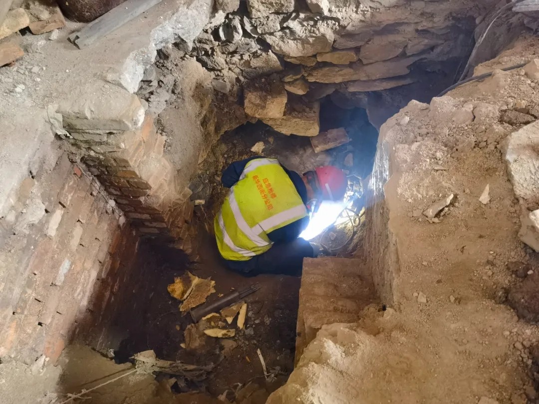 1718768072628694.jpg 640.webp (1).jpg