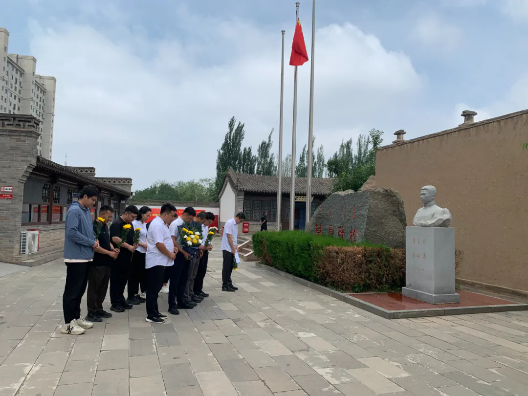 1719192007124620.png 640.webp (1).png